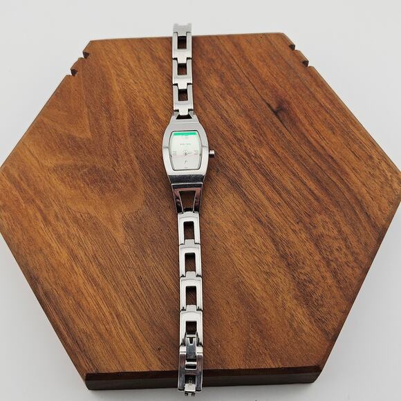 Fossil Women's Silver Tone Contemporary Watch Pink Dial With Green Backlight - Picture 4 of 7